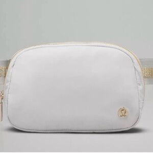 Lululemon Vapor/White/Gold Crossbody Bag LIMITED ADDITION